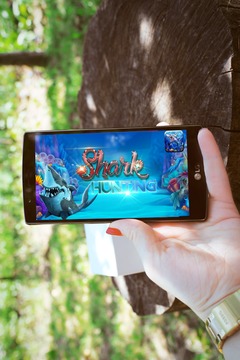 Angry shark Hunting游戏截图1