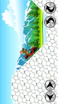 Tom Snowmobile Hill Climb游戏截图4