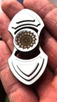 Fidget spinner Hero游戏截图1