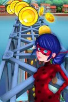 Super Adventures Ladybug Run游戏截图3