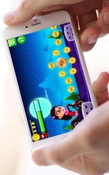 Kids Hill Masks Climb游戏截图1