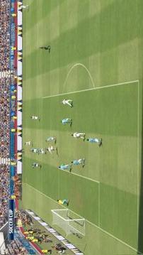 Mobile PES 17游戏截图1