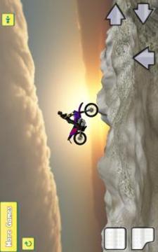 Bike Tricks: Rocky Canyon游戏截图2