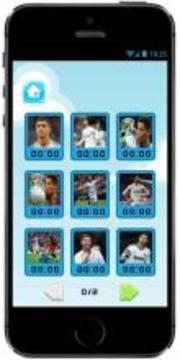 Play Cristiano Ronaldo Sliding Jigsaw Puzzle Game游戏截图1