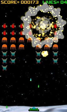 Alien Raiders (Space Invaders)游戏截图3