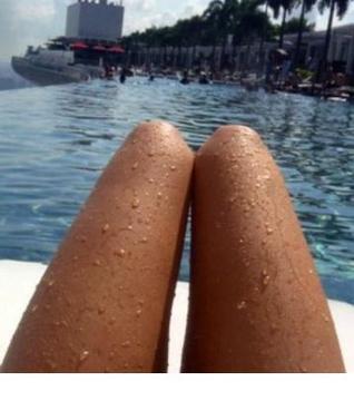 Hot Dog Sausages or Legs Quiz游戏截图4