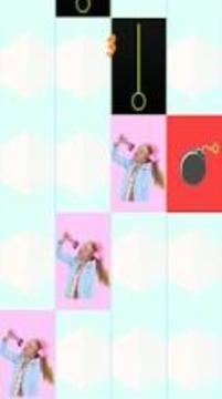 Jojo Siwa Piano Tiles game song游戏截图3