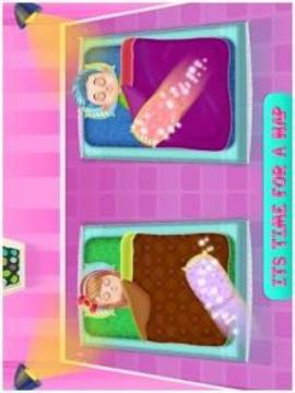 Holiday Play House of Fun游戏截图2