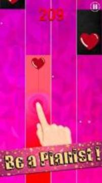 Heart Piano Tiles Pink 2游戏截图3