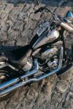 Harley-Davidson Motor Puzzle游戏截图4