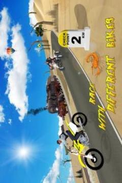 Train vs Super Nitro Bike Racing Challenge游戏截图3