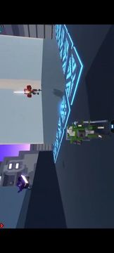 Roblox机器人大乱斗游戏截图1