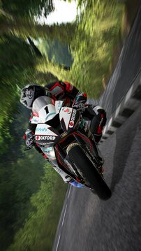 曼岛TT摩托车大赛游戏截图5