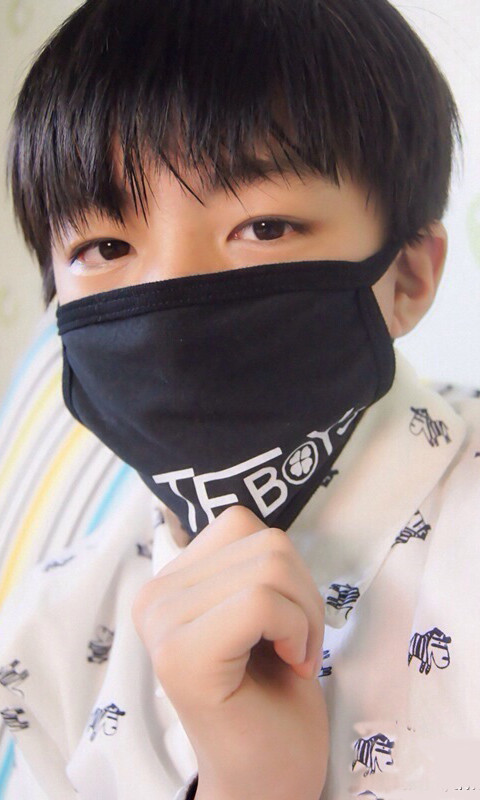 TFBOYS黄俊凯动态壁纸截图5