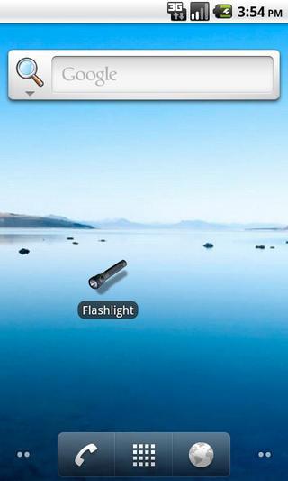 Flashlight (tap to switch off)截图3