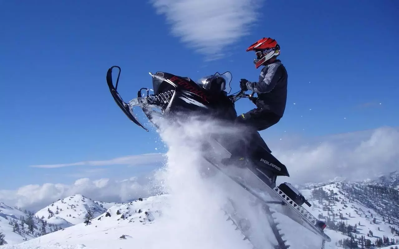 雪地车山地赛车截图7