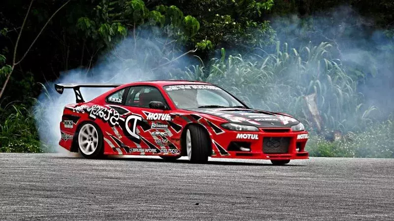 Drifting Cars Tube截图1