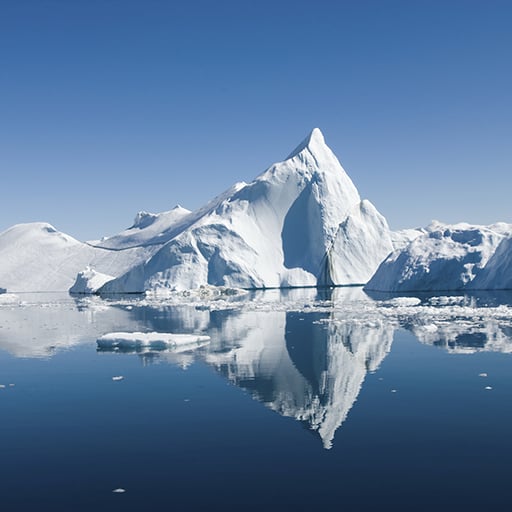 Bluish Iceberg with rain...截图1