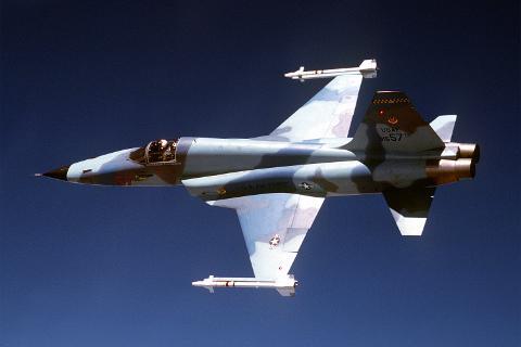 Northrop F-5 Tiger FREE截图2