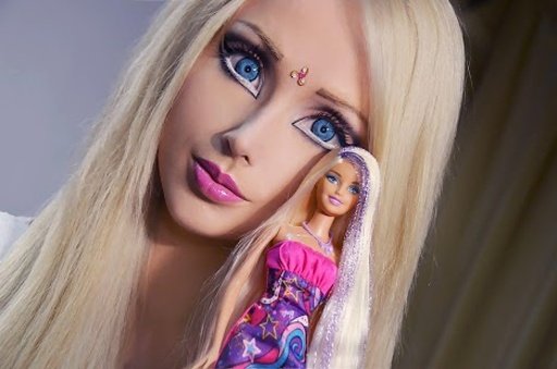 Real Life Barbie Amatue MakeUp截图2