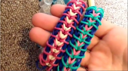 How to Make a Starburst Bracelet Rainbow Loom截图6