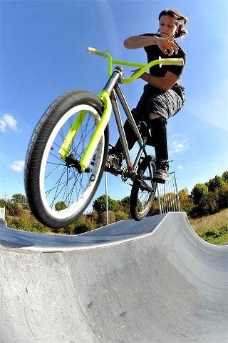 自行车拼图 BMX Bike Game截图1