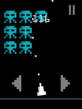 Invaders Classic Arcade Game - Pixel Art Shooter截图4