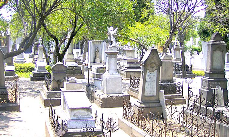 Creepy Cementery Escape截图3