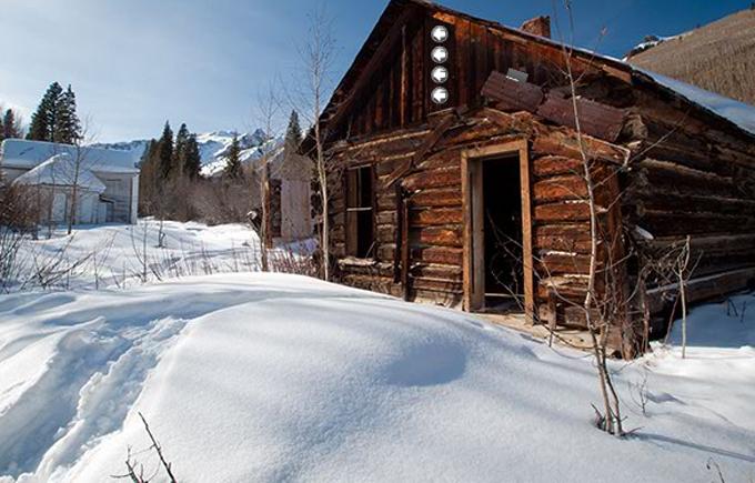 Abandoned Mining Town Escape截图1