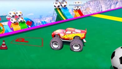 Superheroes Monster Truck Parking: Mega Ramp Games截图3