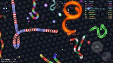 Color Snake Hit - Paint Worms Balls.IO截图2