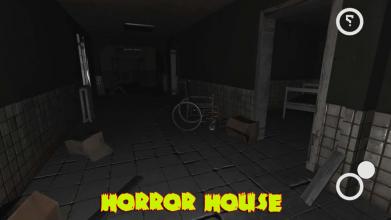 Scary Granny Vs Bendy Horror House截图2