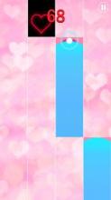 Pink Hearts Piano Tiles 2018截图1