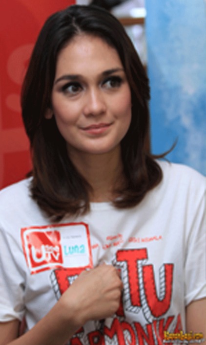 Luna Maya Puzzle截图2